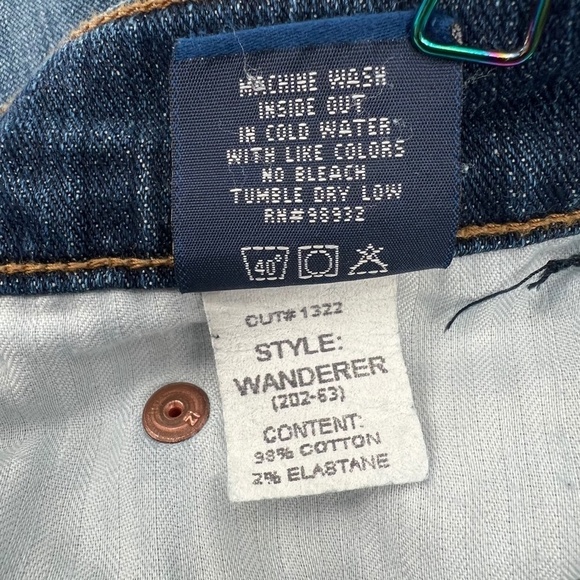 Principle Denim Innovators Wanderer Cut Off Ripped Jean Shorts Size 30 Womens - Picture 4 of 7